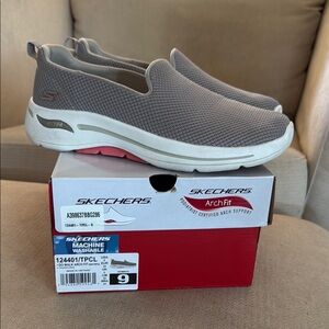 Skechers Go Walk Arch Fit Washable Slip-On shoes for Comfort and Style
